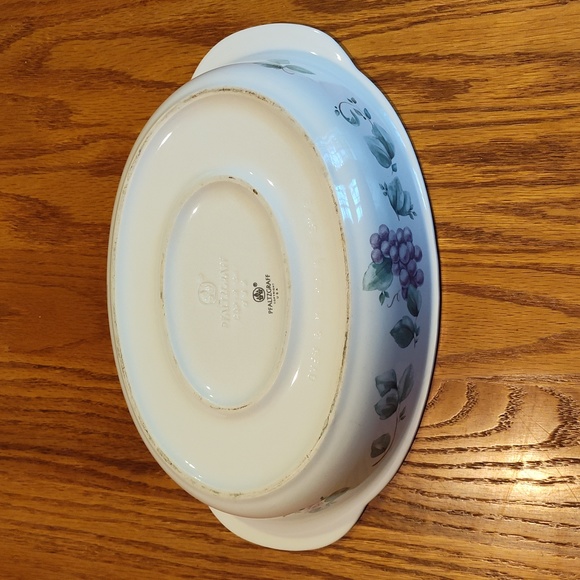 Pfaltzgraff Grapevine Pattern Dish - Picture 3 of 5